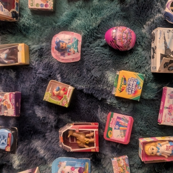 Assorted Mini Brands Collection - Picture 8 of 8